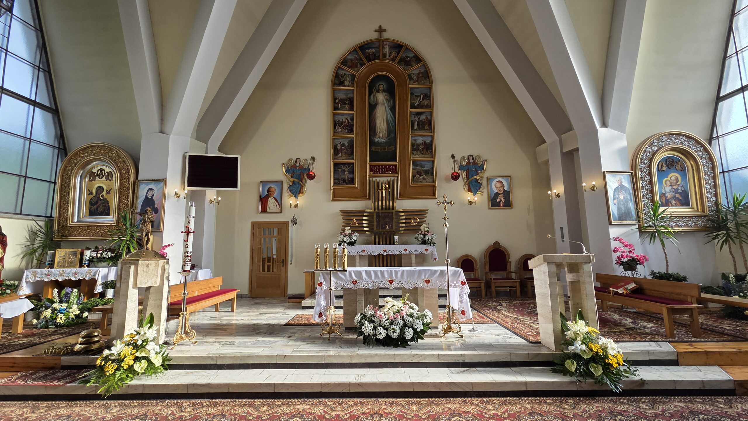 Parafia Podłopień