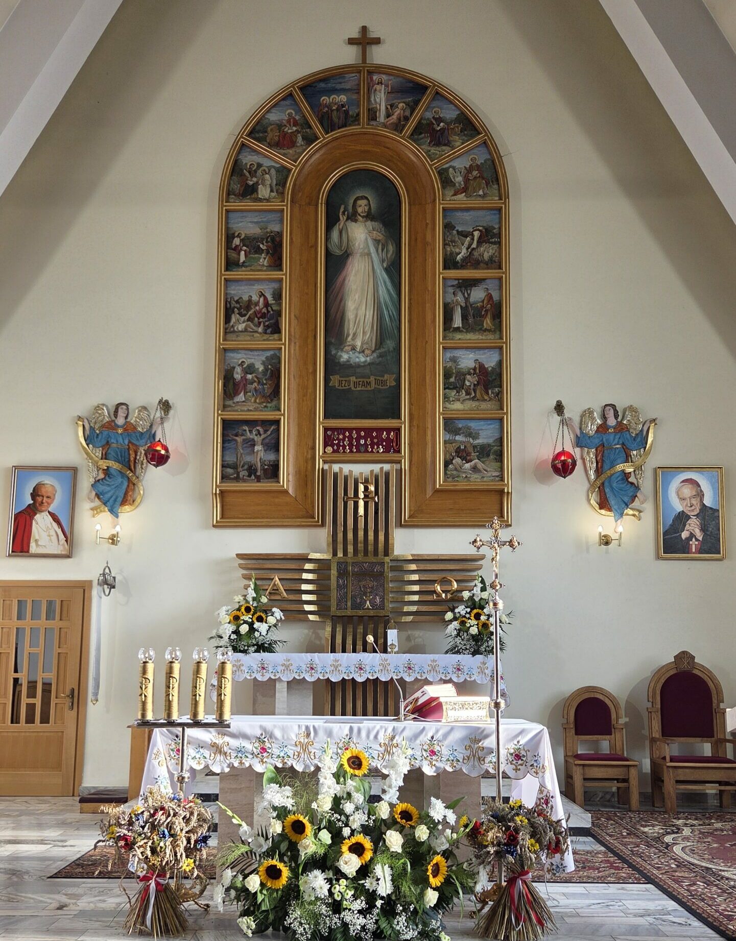 Parafia Podłopień